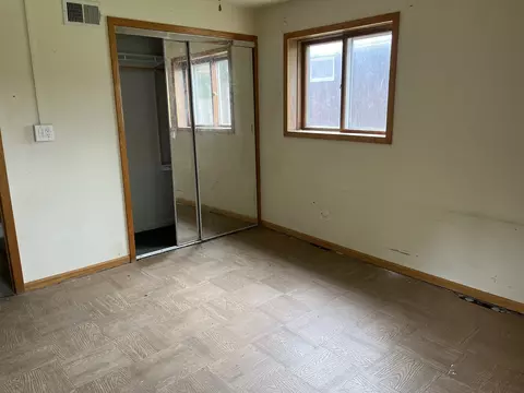 320 Bellaire Ave, Des Plaines, IL 60016 photo 10