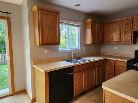 223 Keller St, Plano, IL 60545 photo 7