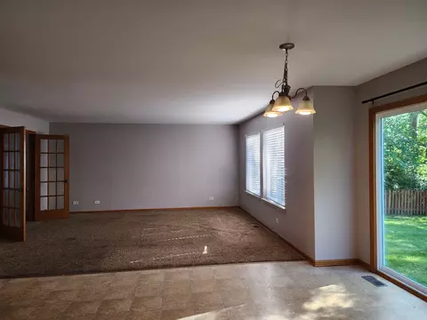 223 Keller St, Plano, IL 60545 photo 9