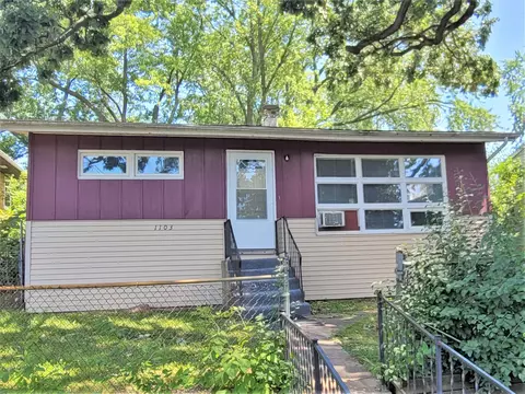 1103 Hillwood Cir, Round Lake Beach, IL 60073