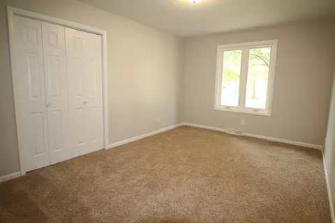 265 E 1st St, Braidwood, IL 60408 photo 6