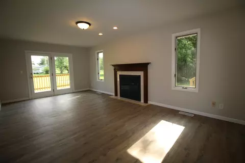 265 E 1st St, Braidwood, IL 60408 photo 3