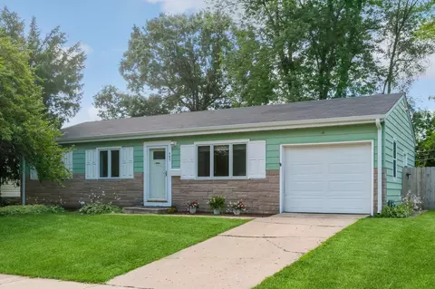 407 Westmoreland Dr, Vernon Hills, IL 60061