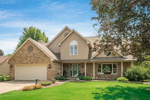 15502 S Creekside Dr, Plainfield, IL 60544
