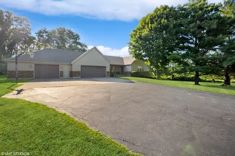 8 N880 Nolan Rd, Elgin, IL 60124 photo 1