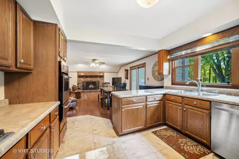 8 N880 Nolan Rd, Elgin, IL 60124 photo 11