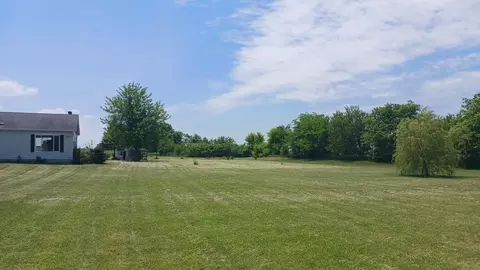 4775 E Grinter Rd, Gardner, IL 60424 photo 3