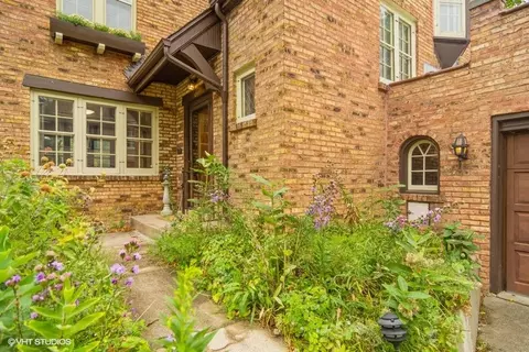 501 S Pine Ave, Arlington Heights, IL 60005 photo 3