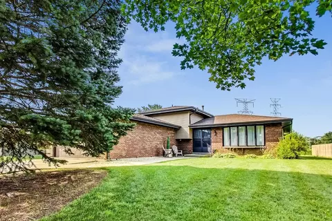 2409 Durness Ct, Crest Hill, IL 60403
