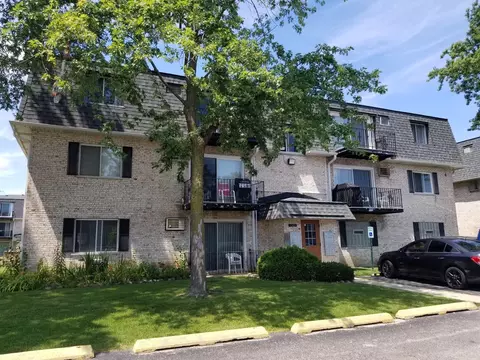 1313 N Baldwin Ct #3C, Palatine, IL 60074