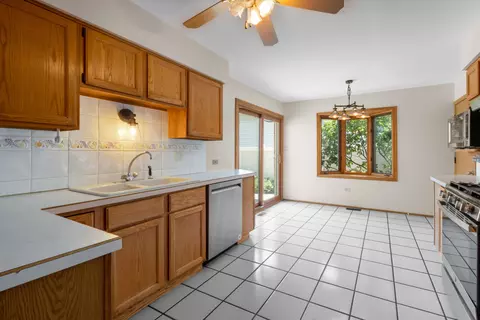 5320 138th St, Crestwood, IL 60445 photo 6
