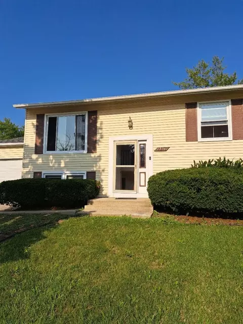 17701 Arlington Dr, Country Club Hills, IL 60478