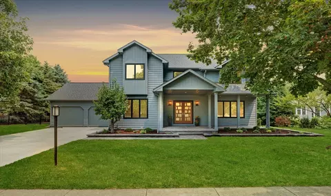 2702 Galen Dr, Champaign, IL 61821