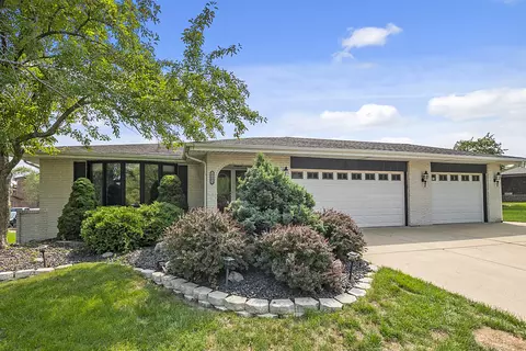 15203 Orlan Brook Dr, Orland Park, IL 60462