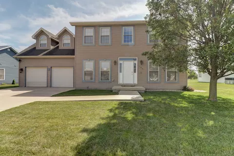 103 Wilshire Dr, Tuscola, IL 61953