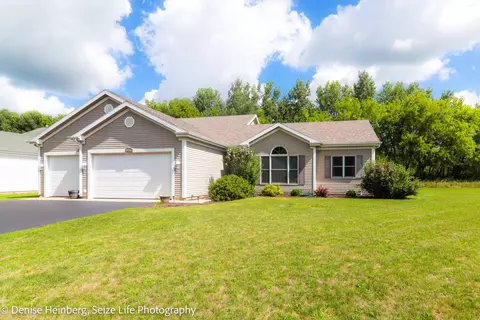850 Woodbine Ln, Marengo, IL 60152