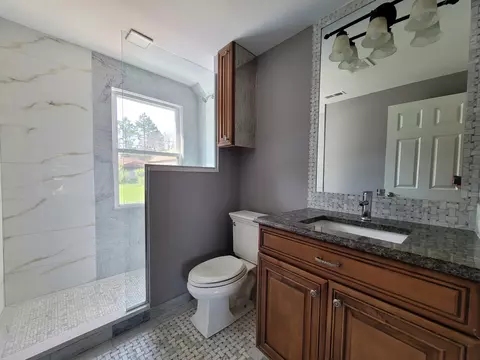 869 Greenview Ave, Des Plaines, IL 60016 photo 18