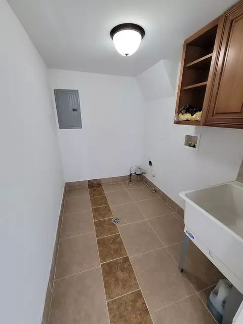 869 Greenview Ave, Des Plaines, IL 60016 photo 23