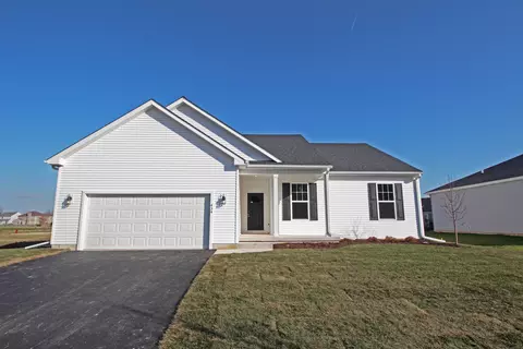 905 Chestnut Cir, Sandwich, IL 60548
