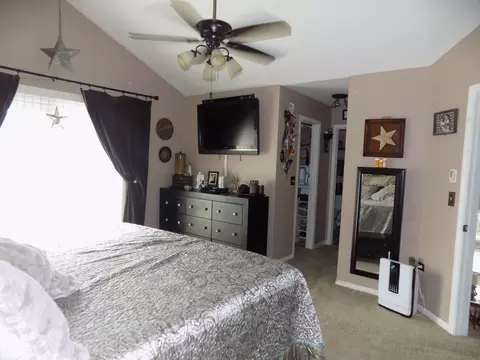 305 Hickory Oaks Dr, Bolingbrook, IL 60490 photo 18
