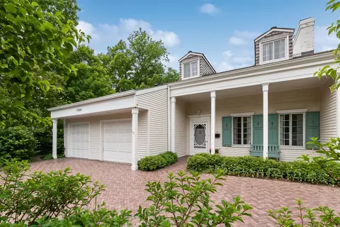 1300 Elm Tree Rd, Lake Forest, IL 60045