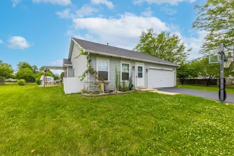 3414 Veronica St, Plano, IL 60545 photo 3