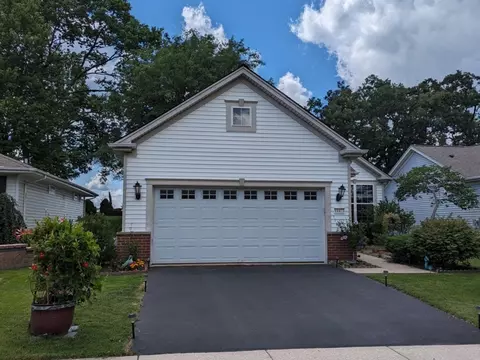 11473 Wildrose Dr, Huntley, IL 60142