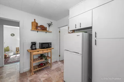 302 Circle Rd, Fox River Grove, IL 60021 photo 10