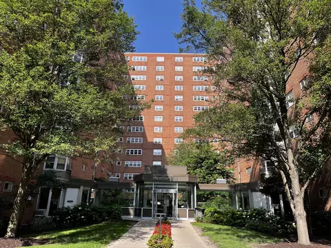 4970 N Marine Dr #830, Chicago, IL 60640