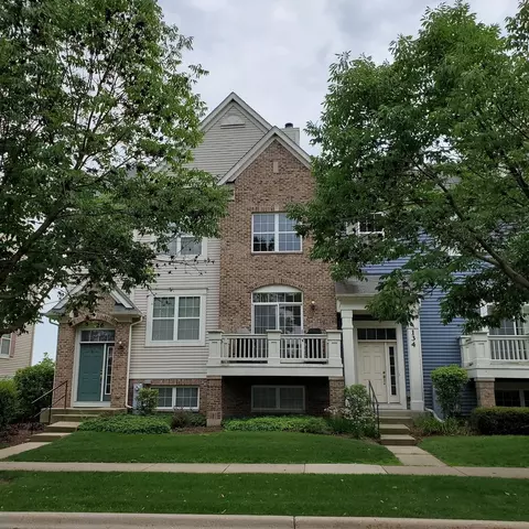 134 Goldenhill St, Carol Stream, IL 60188