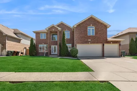 4819 Summerhill Dr, Country Club Hills, IL 60478