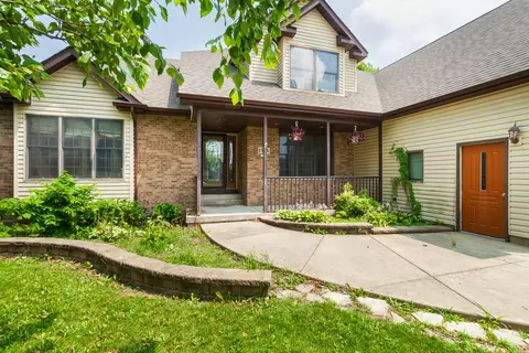 1524 Cindy Ln, Sandwich, IL 60548
