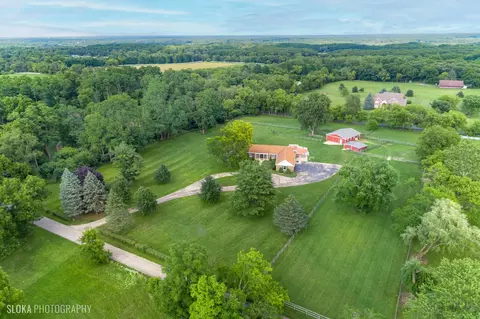 157 Helm Rd # m, Barrington Hills, IL 60010