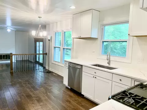 709 Juneway Ave, Deerfield, IL 60015 photo 4