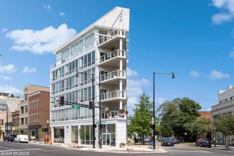 3110 N Greenview Ave #5W, Chicago, IL 60657