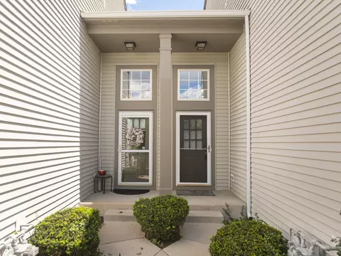 3306 Bromley Ln, Aurora, IL 60502 photo 3