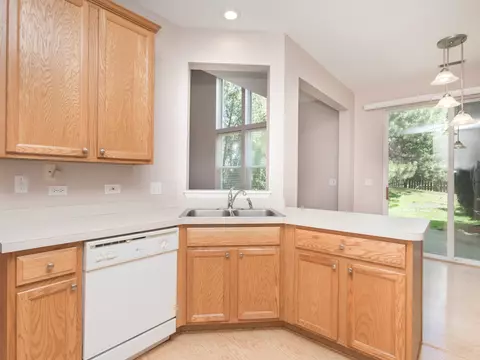 3306 Bromley Ln, Aurora, IL 60502 photo 9