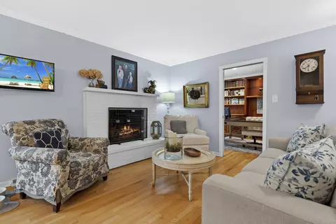 1713 E Thomas Rd, Wheaton, IL 60187 photo 21