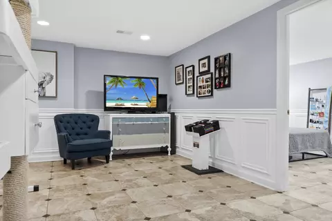 1713 E Thomas Rd, Wheaton, IL 60187 photo 39