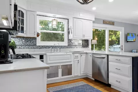 1713 E Thomas Rd, Wheaton, IL 60187 photo 17