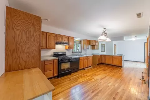 1391 W Walnut St, Kankakee, IL 60901 photo 9