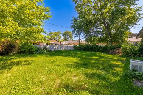 1391 W Walnut St, Kankakee, IL 60901 photo 3