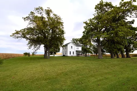 24666 N 2900 East Rd, Emington, IL 60934