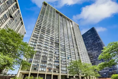 5445 N Sheridan Rd #802, Chicago, IL 60640