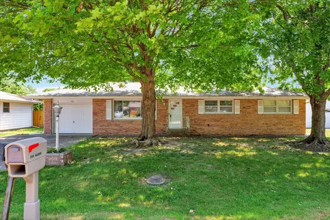 506 N 5th St, Saint Joseph, IL 61873