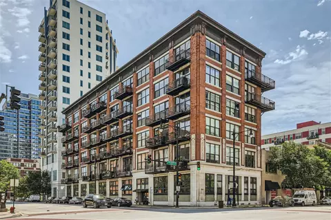 1601 S Michigan Ave #602, Chicago, IL 60616