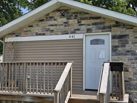 441 Wainlow Ave, Waukegan, IL 60085