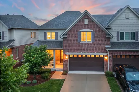 2345 Kingsley Ct, Naperville, IL 60565