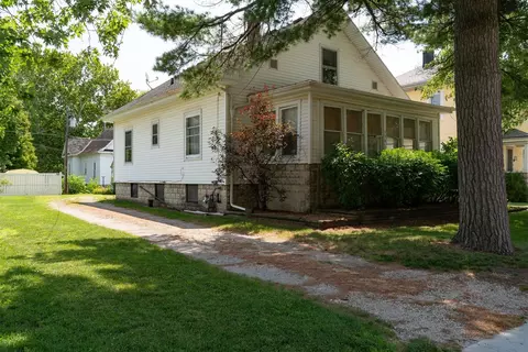 730 N Main St, Pontiac, IL 61764
