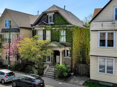 3451 W Diversey Ave, Chicago, IL 60647